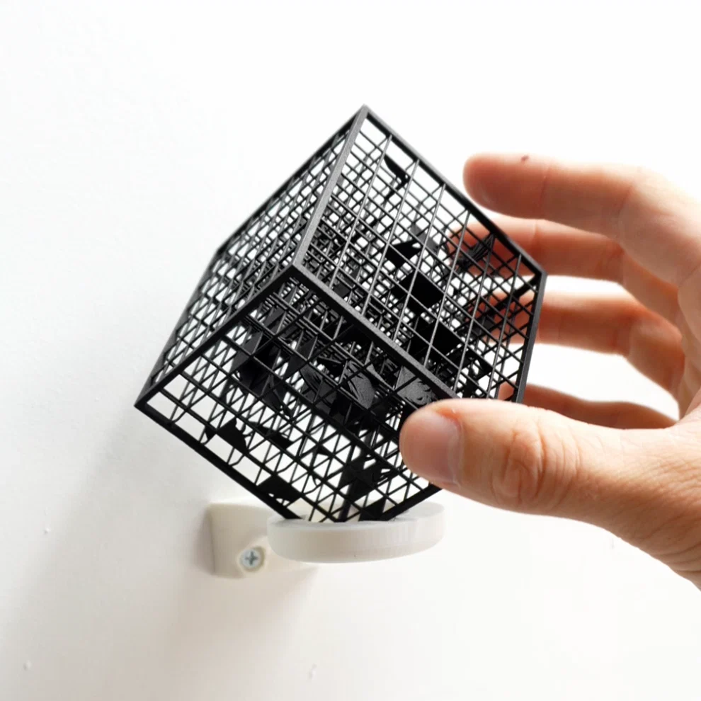 Printed illusion cube on wall mount